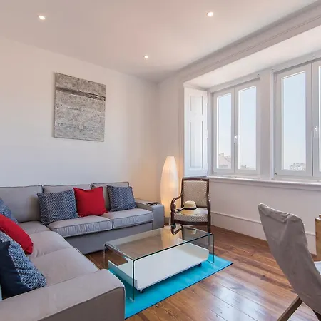 Comfortable With River View By Lovelystay Lisboa