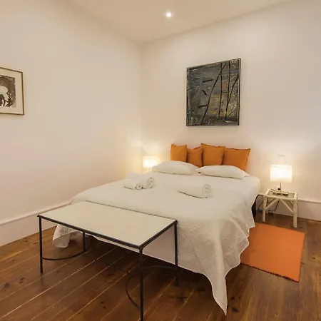 Lovelystay - Comfortable With River Views
