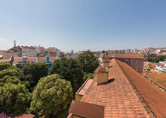 Comfortable With River View By Lovelystay *