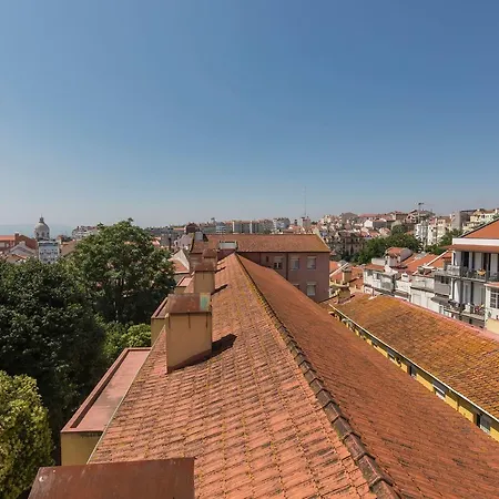 Apartment Comfortable With River View By Lovelystay *