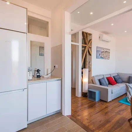 Lovelystay - Comfortable With River Views