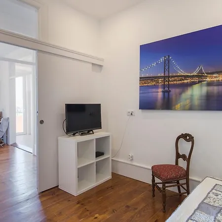 Comfortable With River View By Lovelystay Lisbon