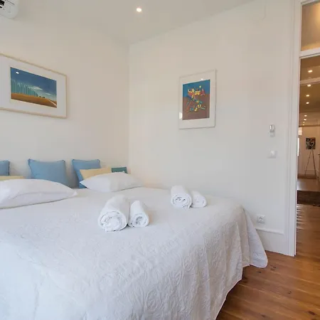 Lovelystay - Comfortable With River Views *