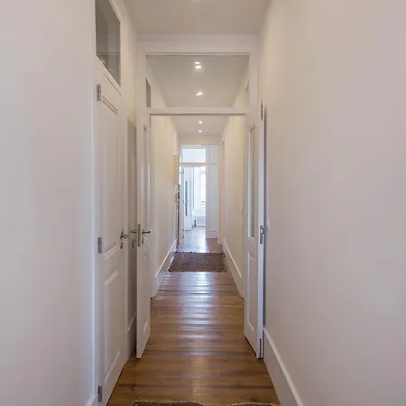 Lovelystay - Comfortable With River Views Apartment *