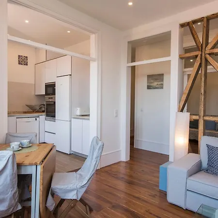Lovelystay - Comfortable With River Views *
