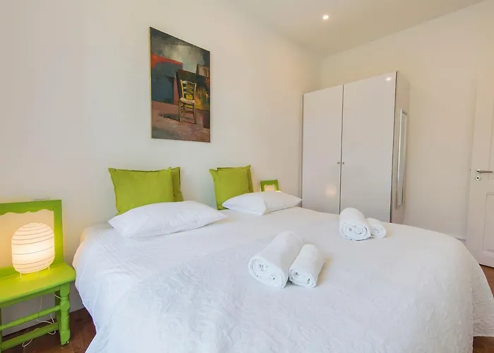 Comfortable With River View By Lovelystay شقة