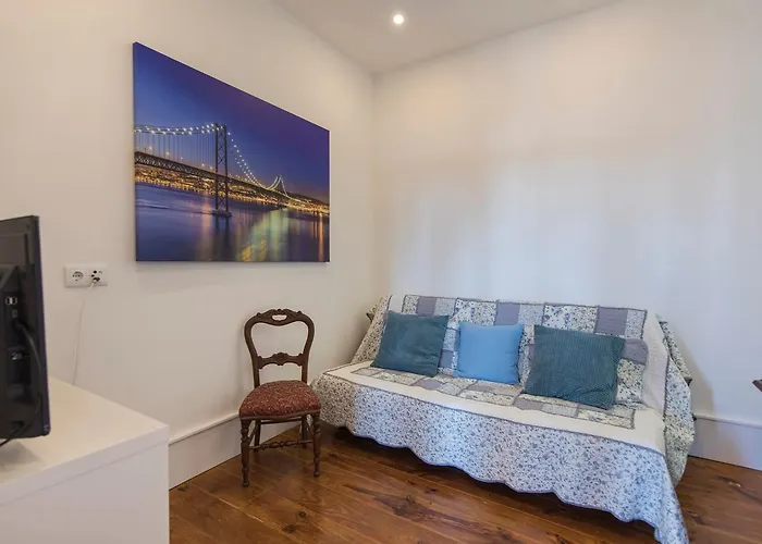 Comfortable With River View By Lovelystay * Lisboa